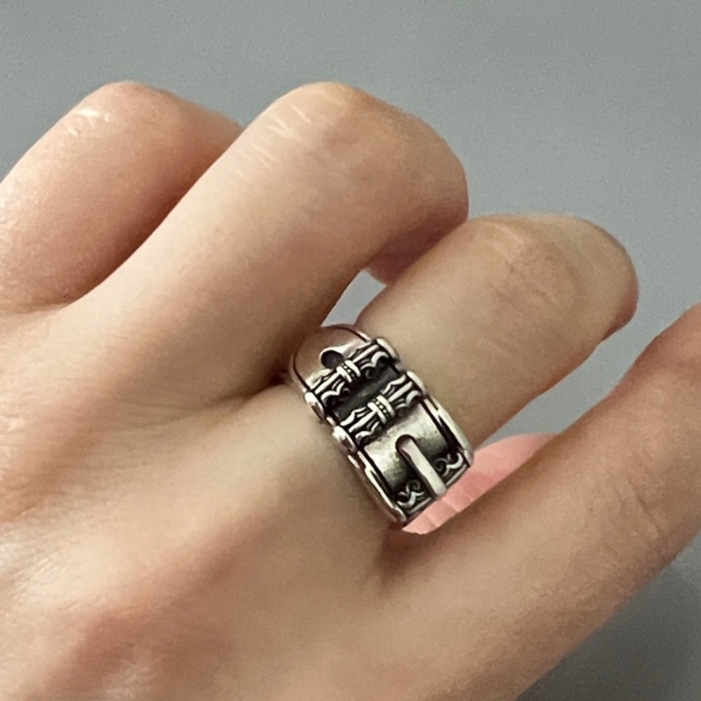 Vintage-Inspired Silver Buckle Ring - Women's Fashion Ring